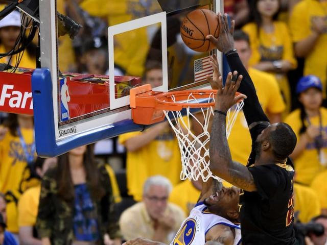 lebron-james-block-nba-finals-game-7-videojpg.jpg